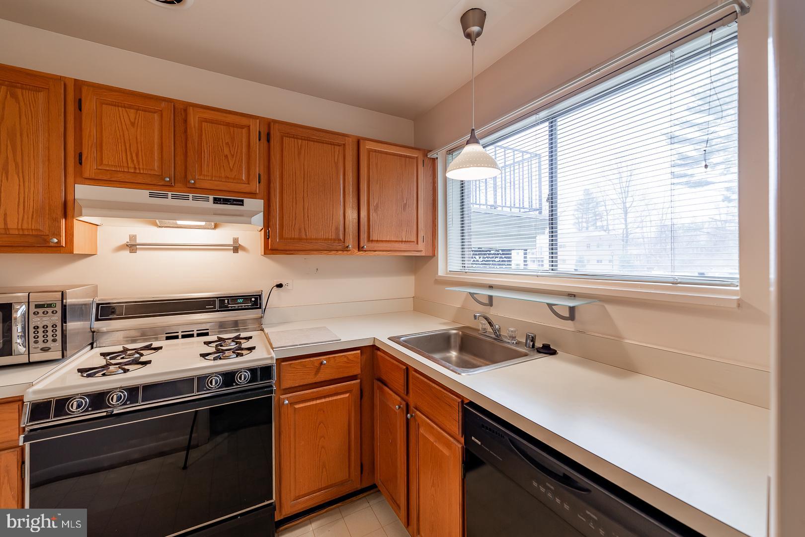 PARKSIDE CONDOMINIUMS - Residential