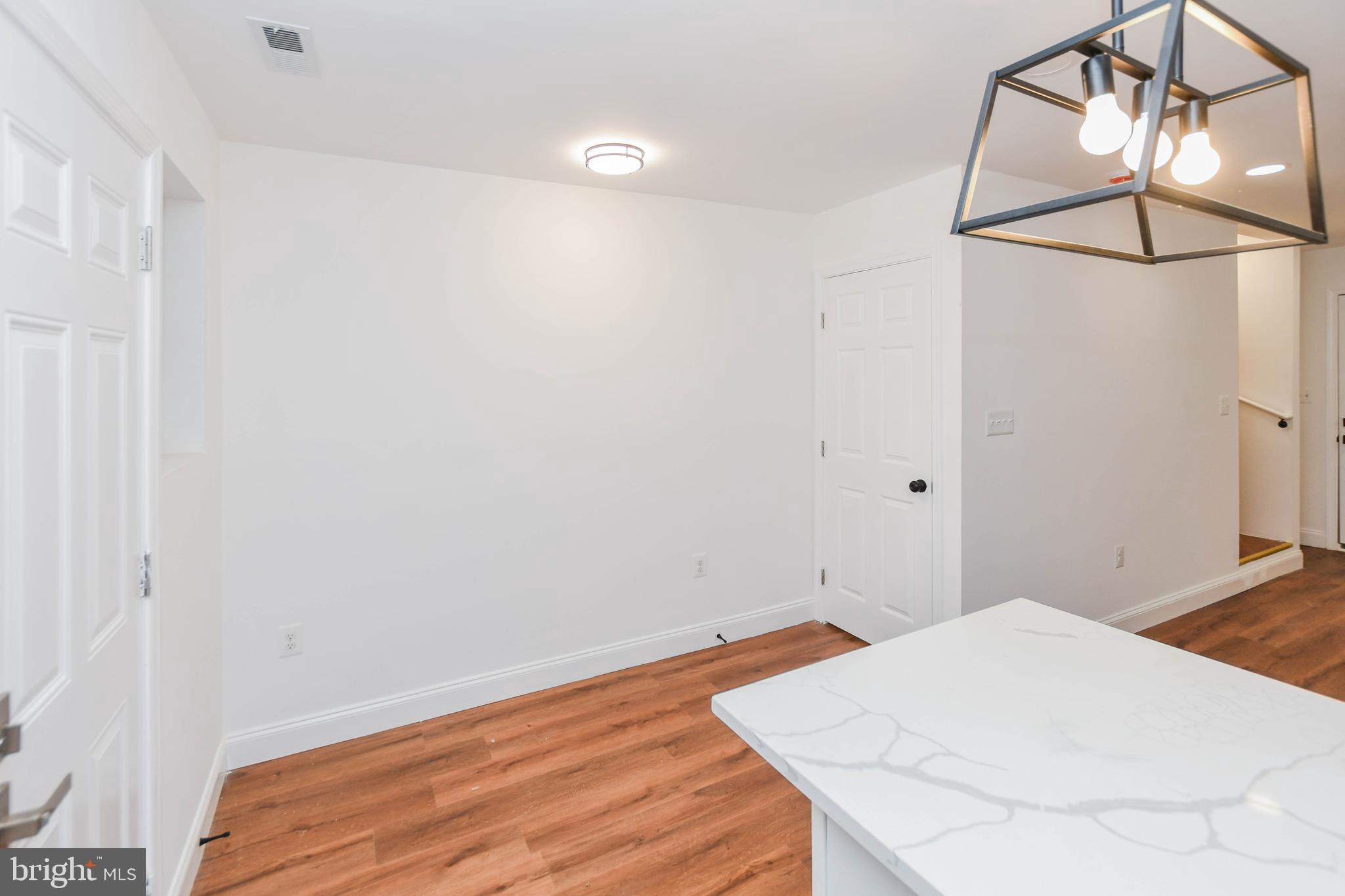 BROOKLYN - Residential