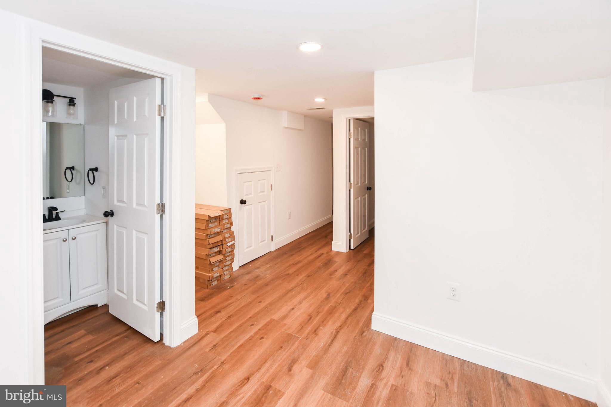 BROOKLYN - Residential