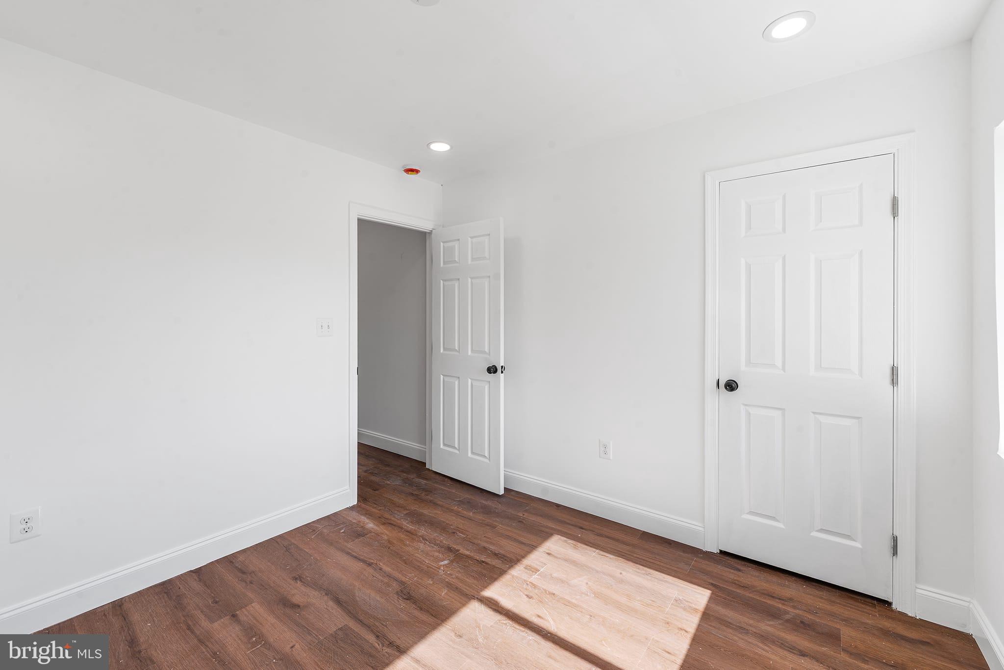 BROOKLYN - Residential