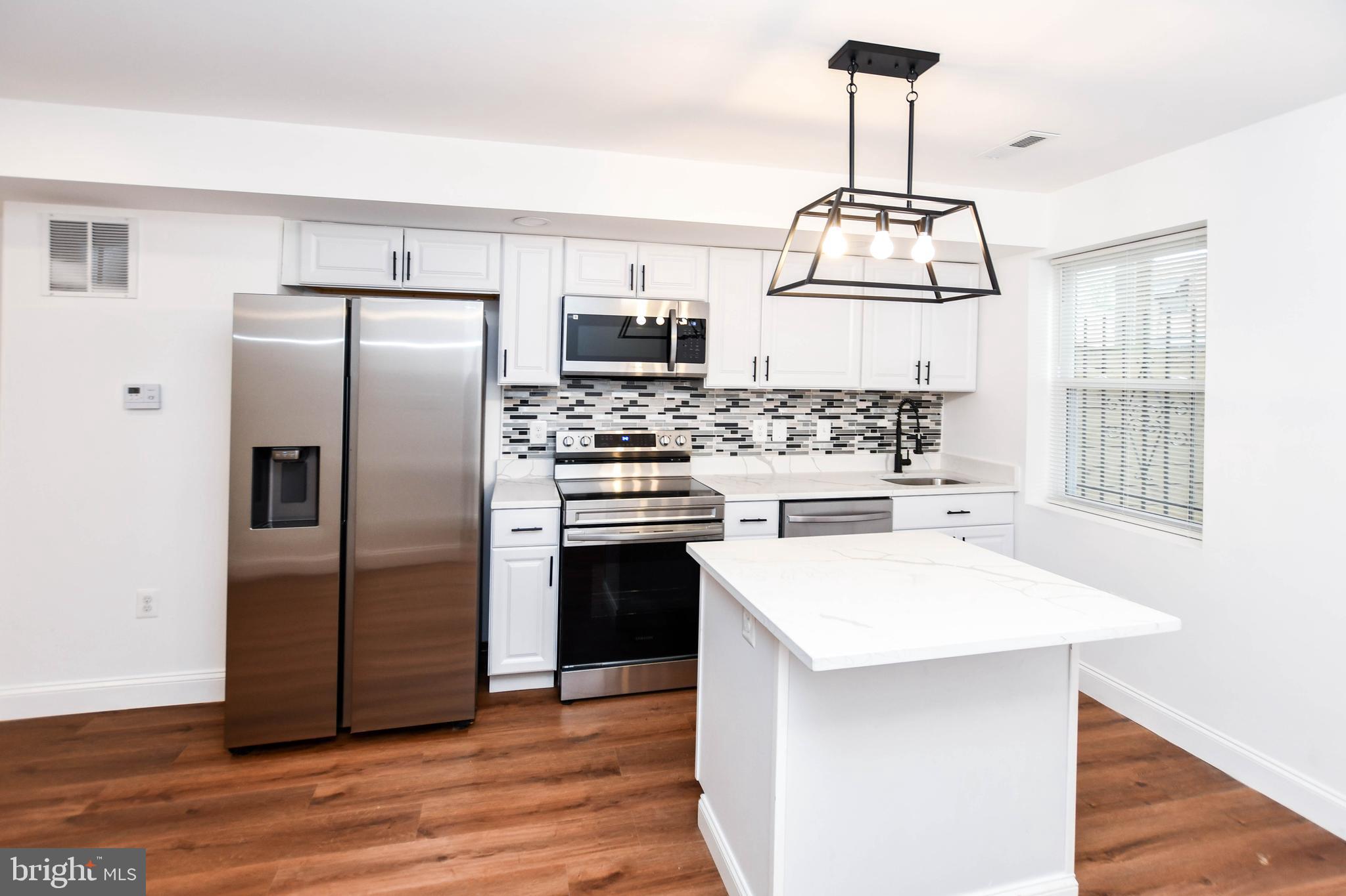 BROOKLYN - Residential