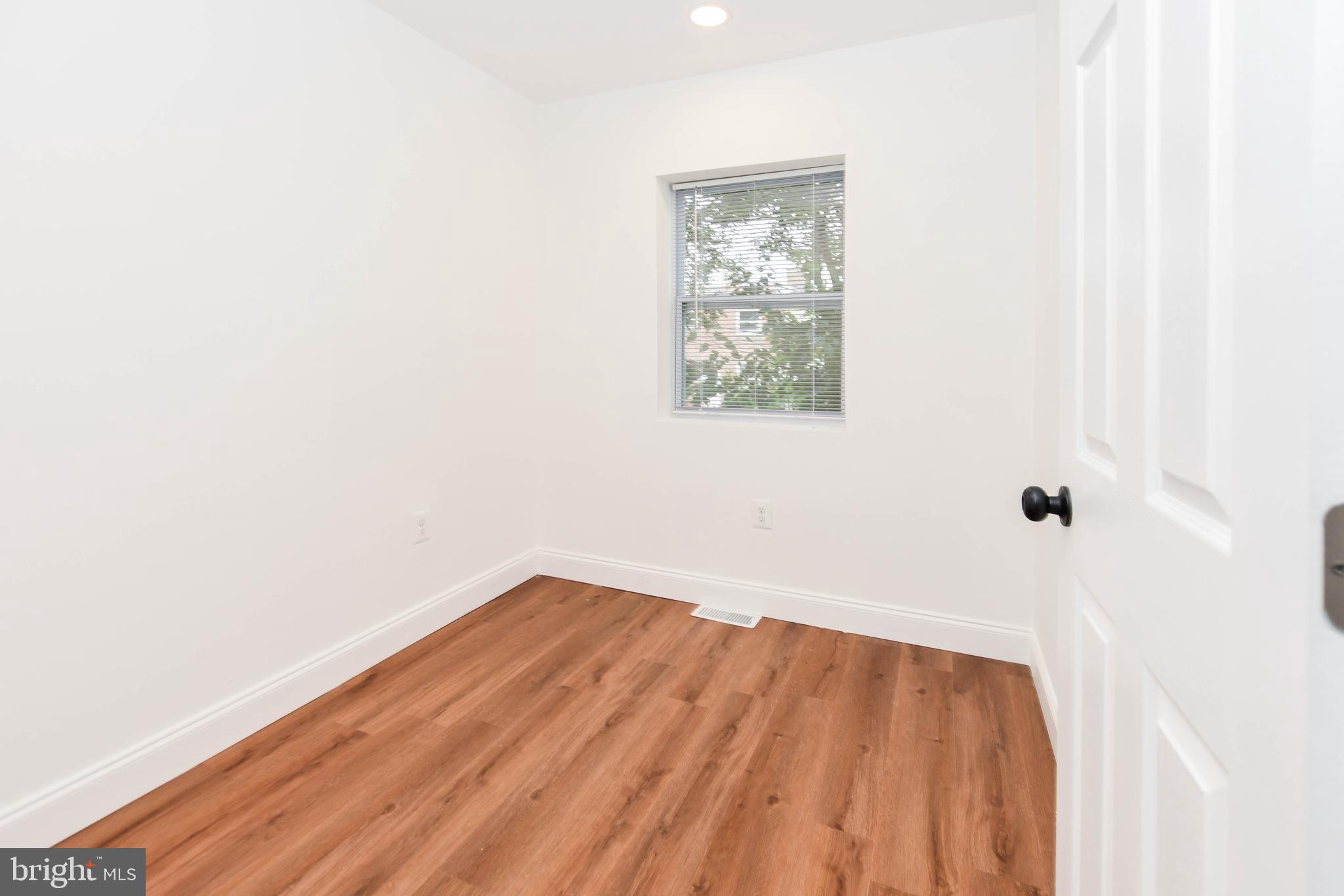 BROOKLYN - Residential