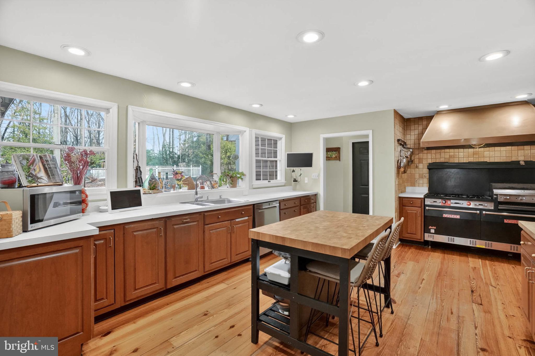 FERRY LANDING WOODS - Residential