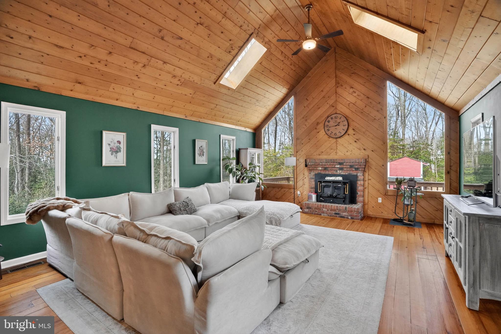 FERRY LANDING WOODS - Residential