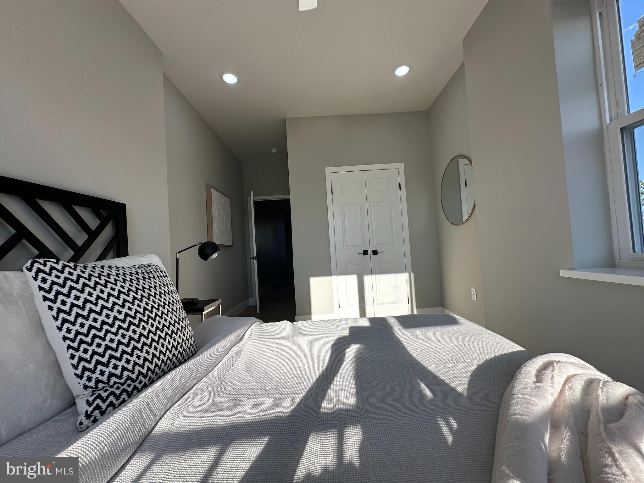 PHILADELPHIA (SOUTH) - Residential