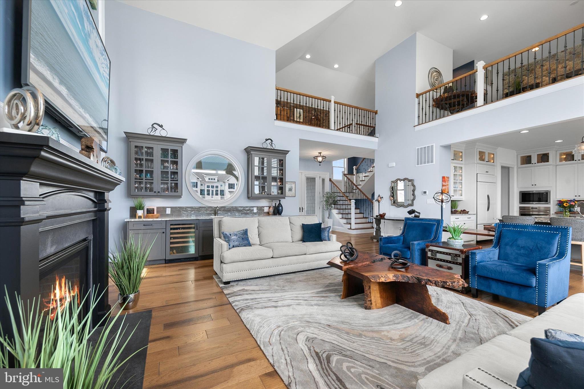 PENINSULA - Residential