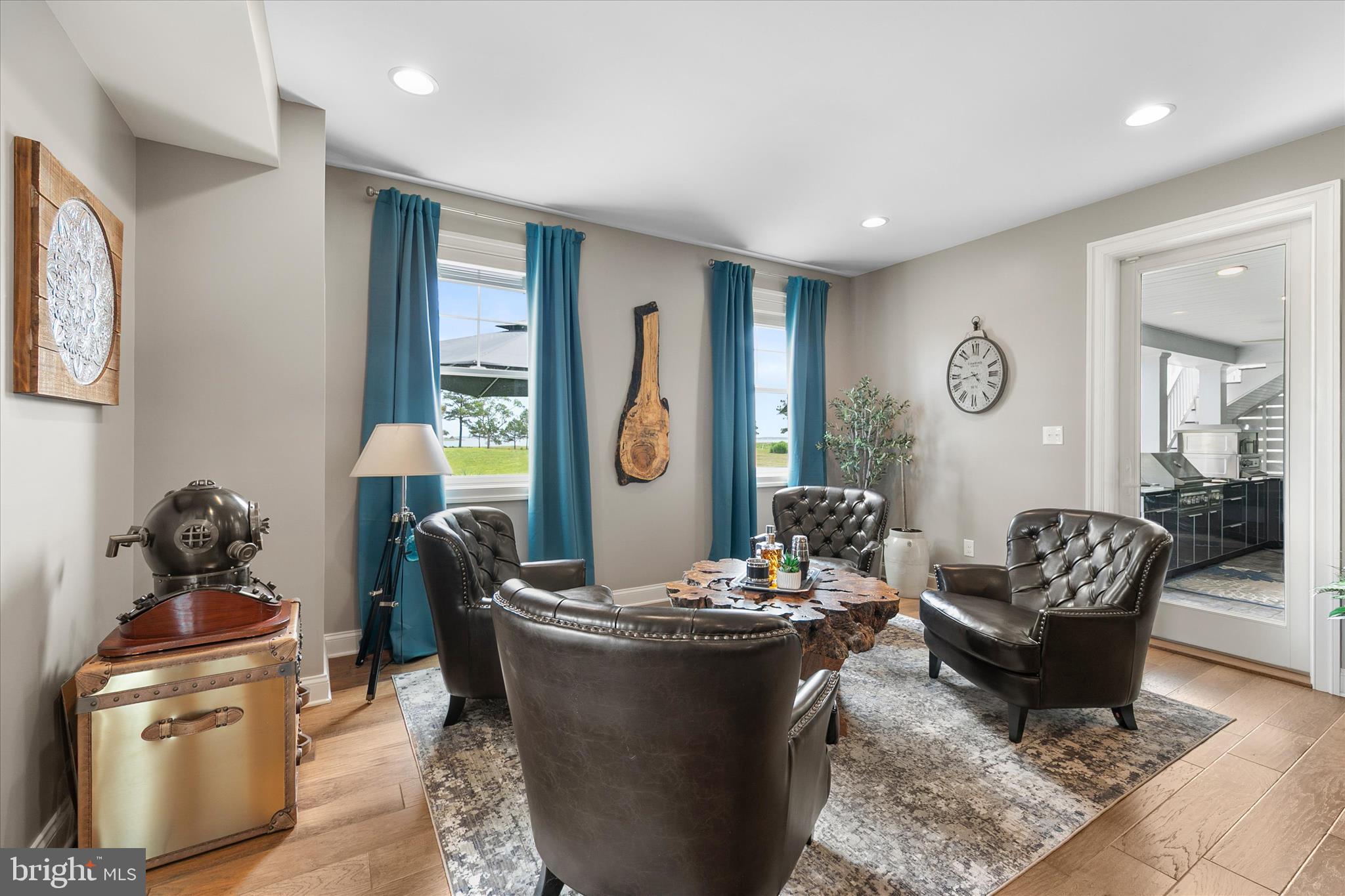 PENINSULA - Residential
