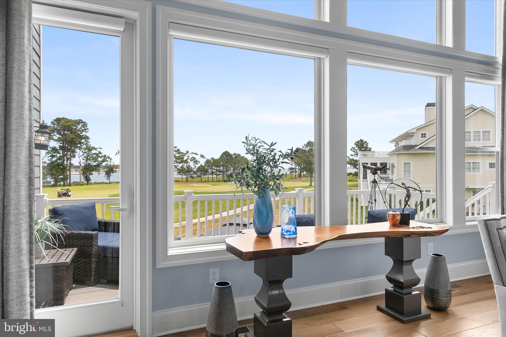 PENINSULA - Residential