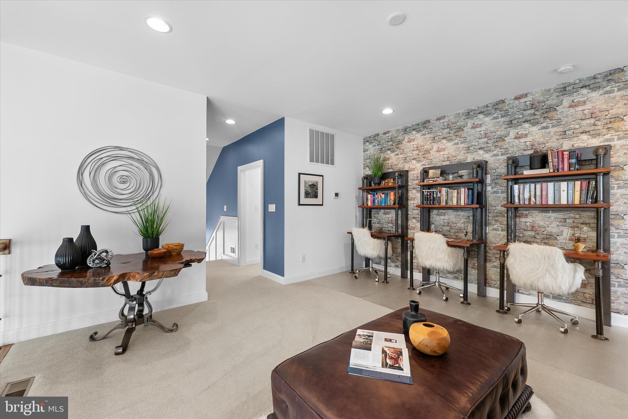 PENINSULA - Residential