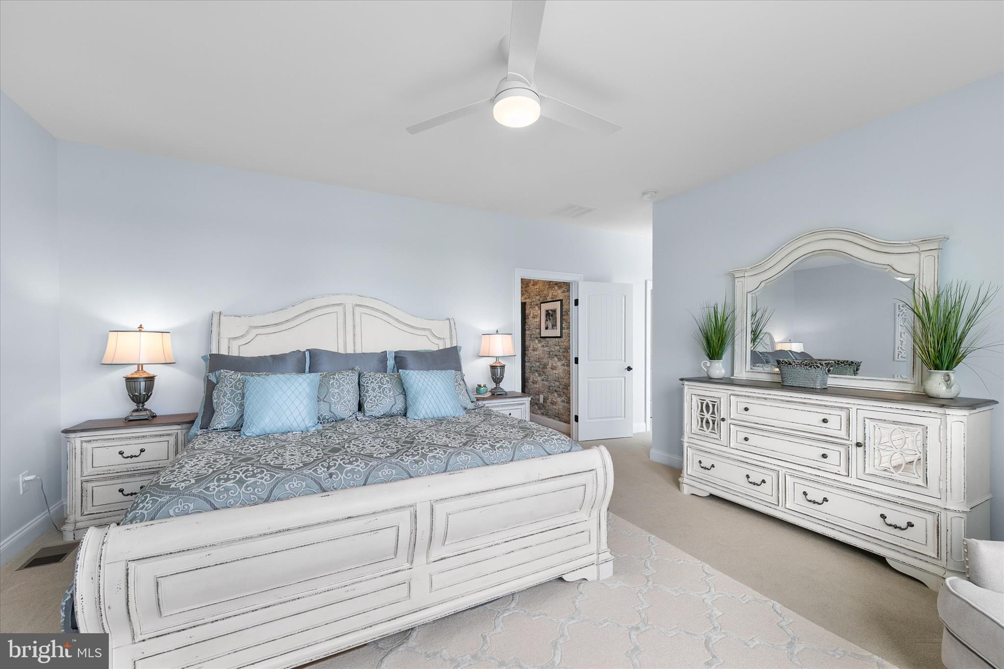 PENINSULA - Residential