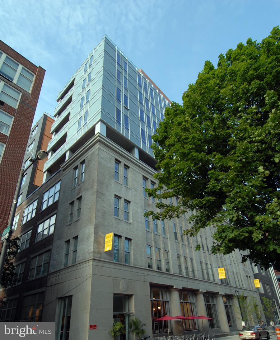 2 bed 2 bath.  luxury condo building.  lots of cabinets.  Large master closet..  Sedan under 60 is 250/mo. SUV is extra 400/mo.  gas and water included.  building has 24 hr doorman and gym.  Available June 2025