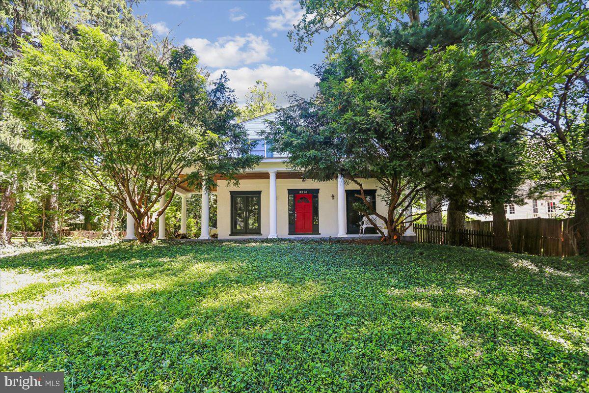 KENSINGTON HEIGHTS - Residential