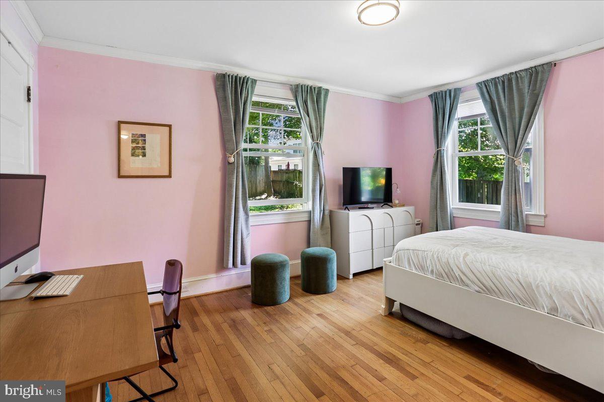 KENSINGTON HEIGHTS - Residential
