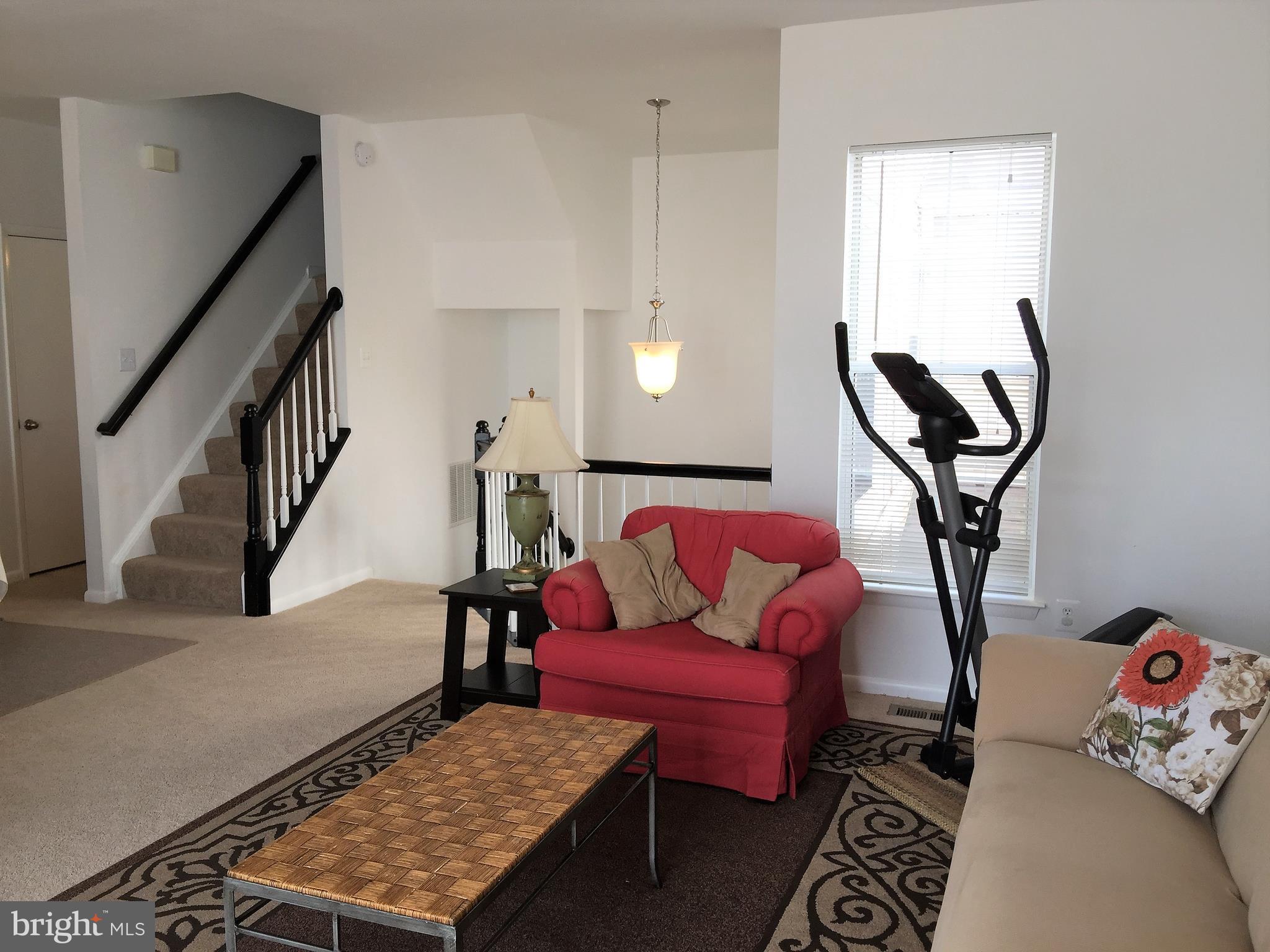 ASHBURN VILLAGE - Residential