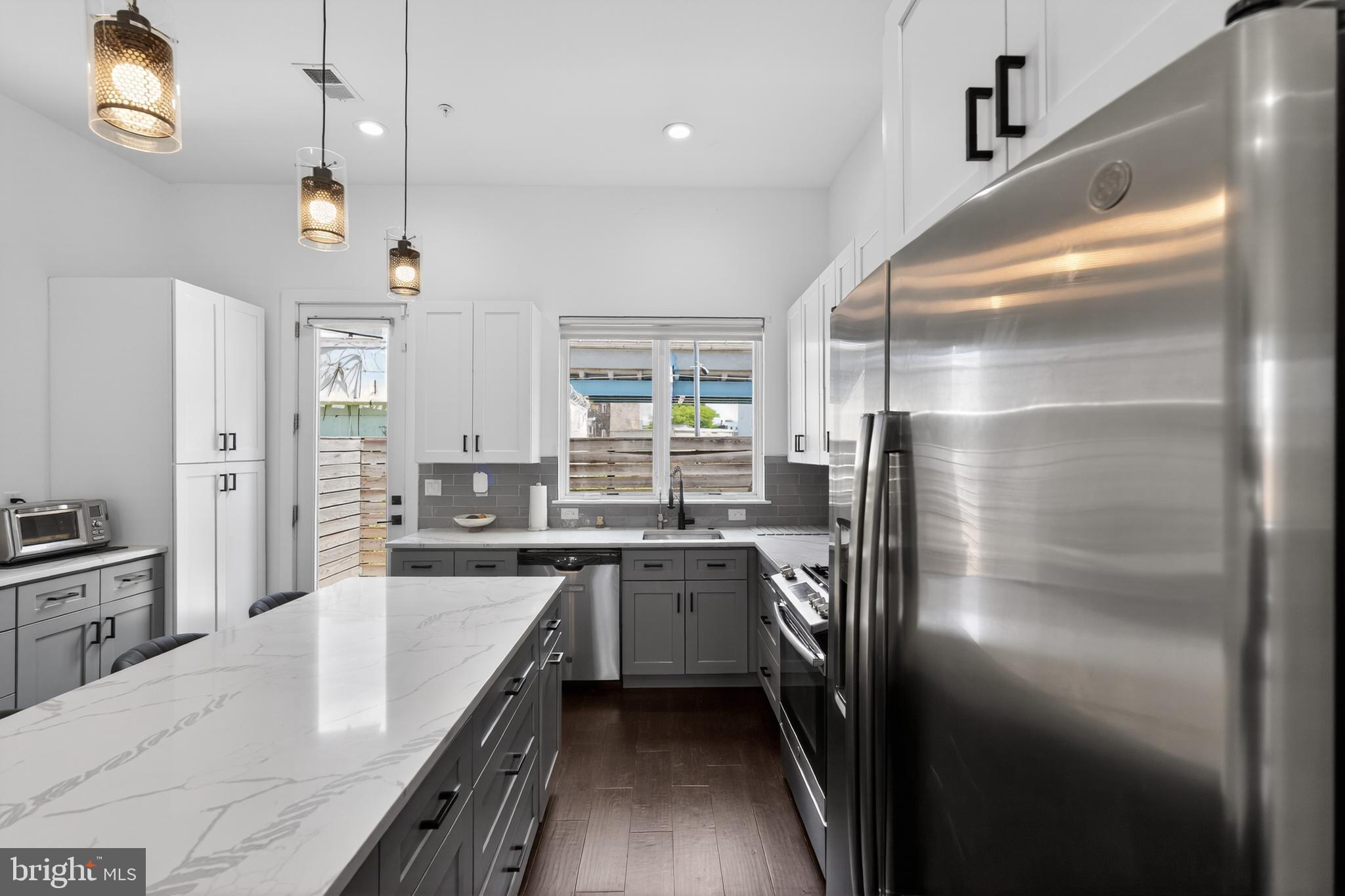 NORRIS SQUARE - Residential
