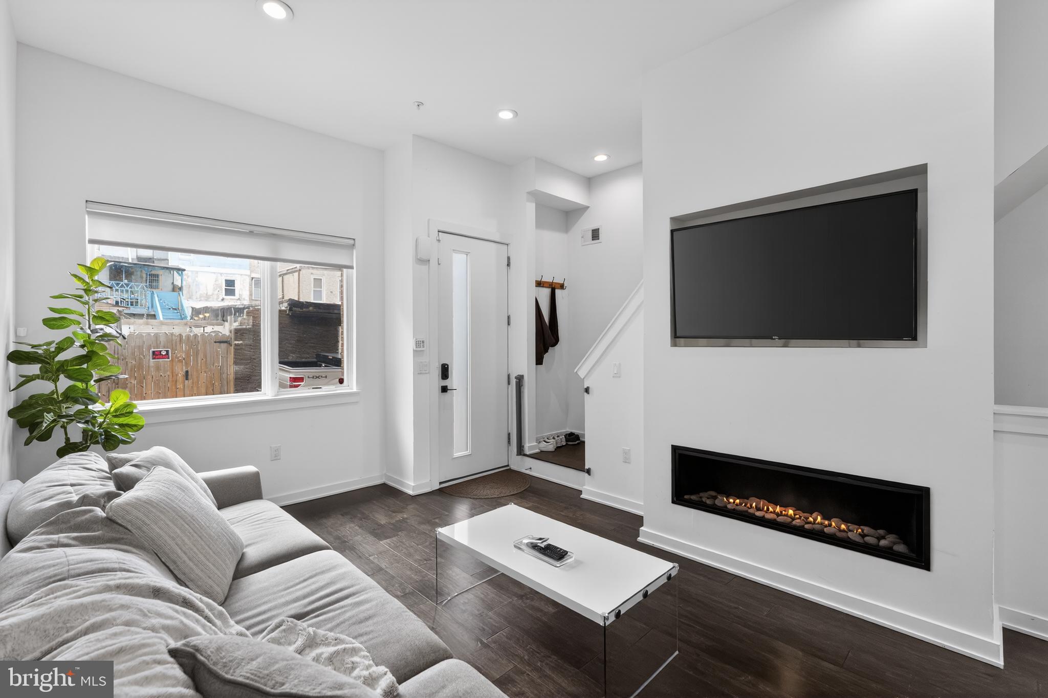 NORRIS SQUARE - Residential