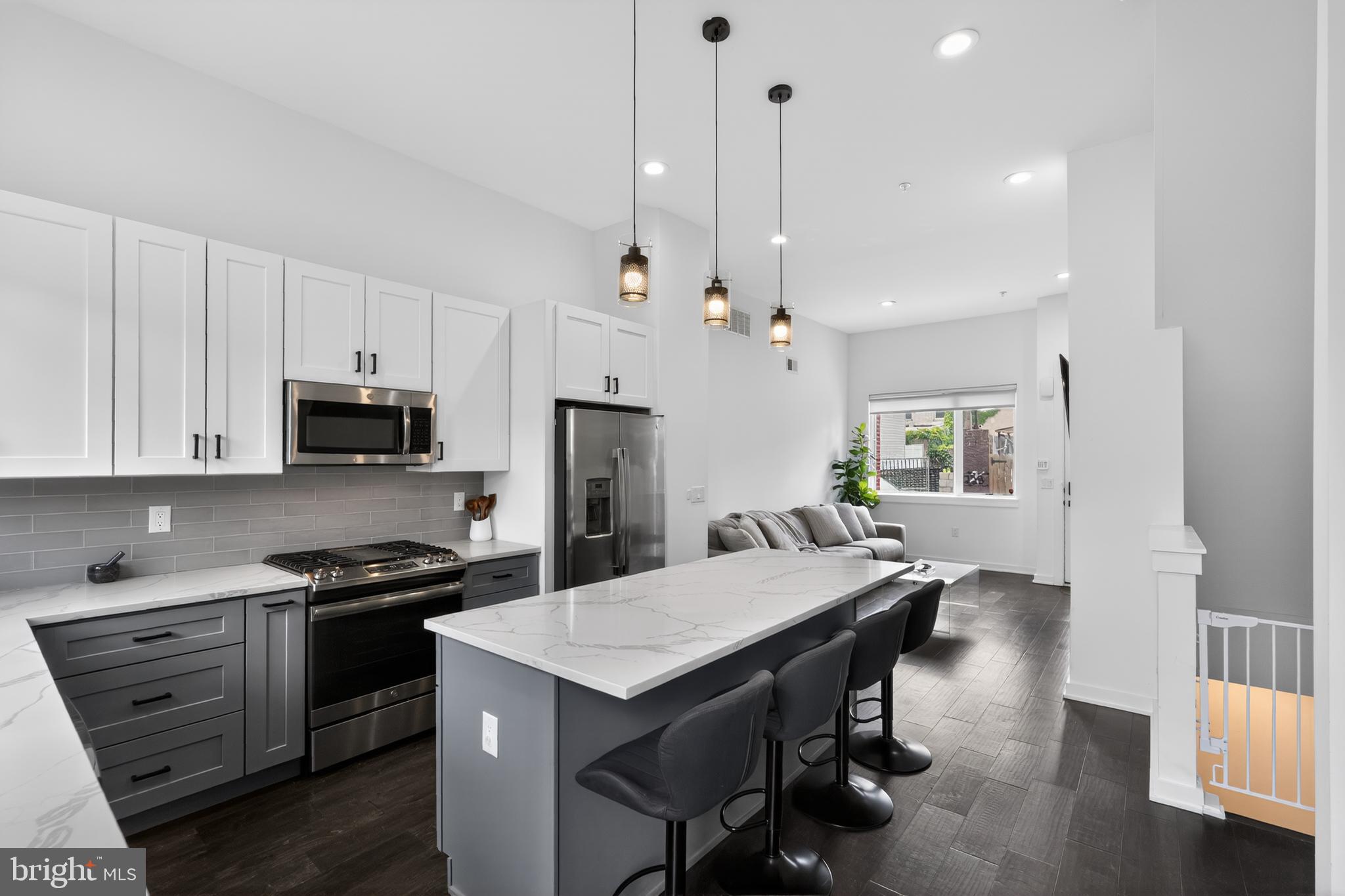 NORRIS SQUARE - Residential