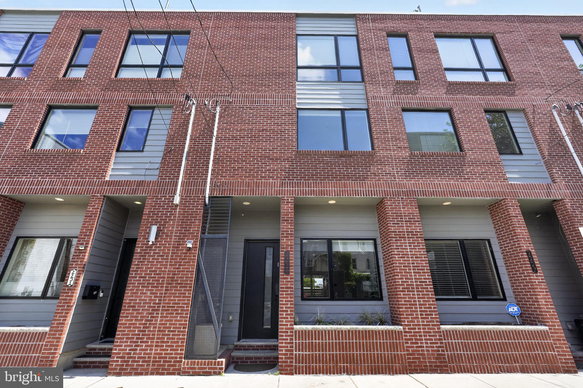 NORRIS SQUARE - Residential