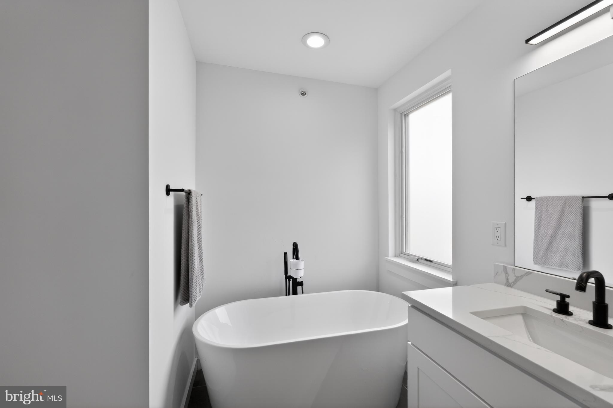 NORRIS SQUARE - Residential