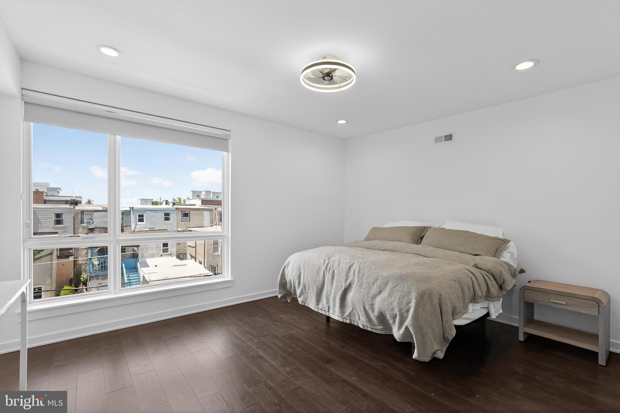 NORRIS SQUARE - Residential
