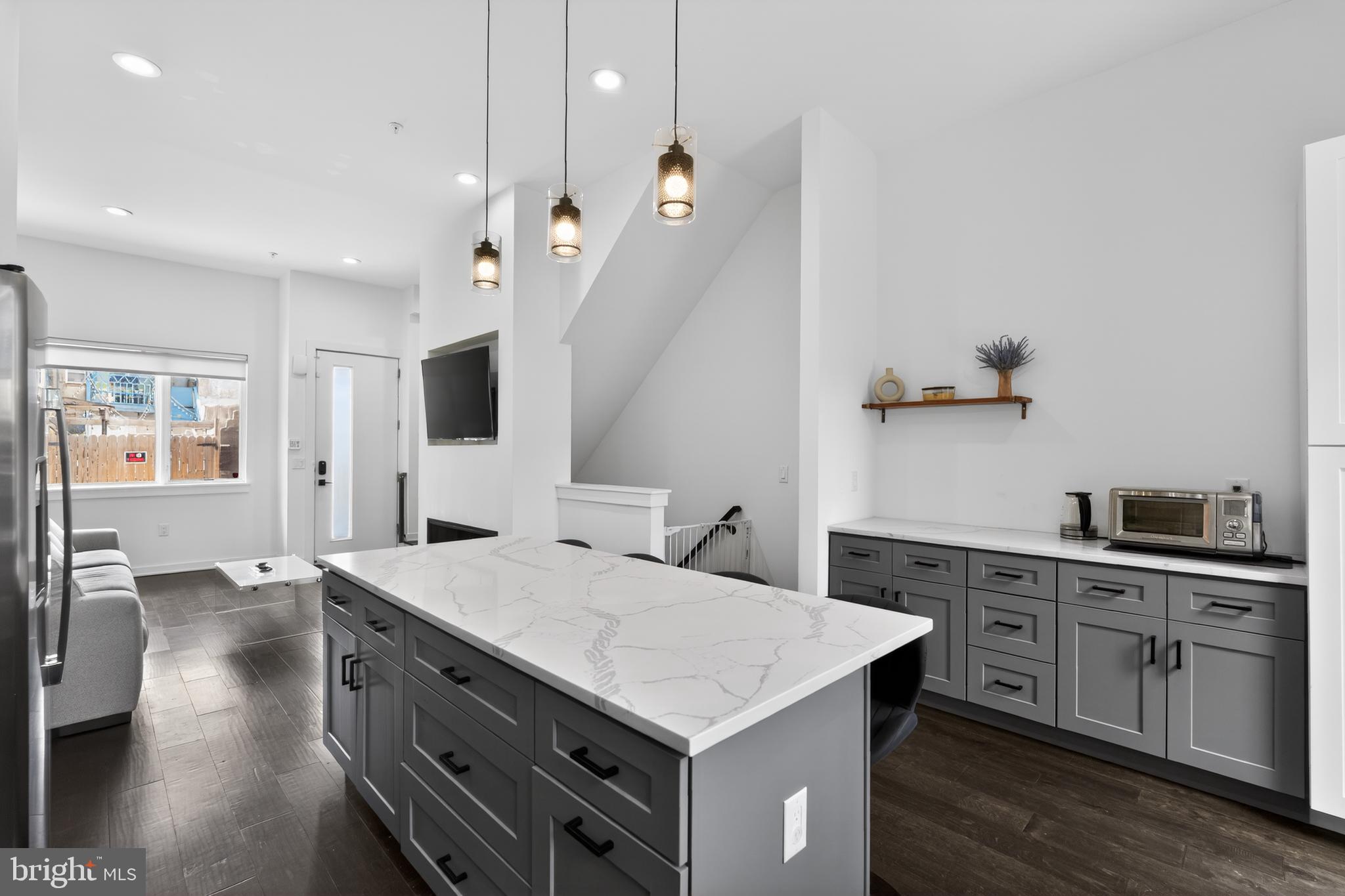 NORRIS SQUARE - Residential