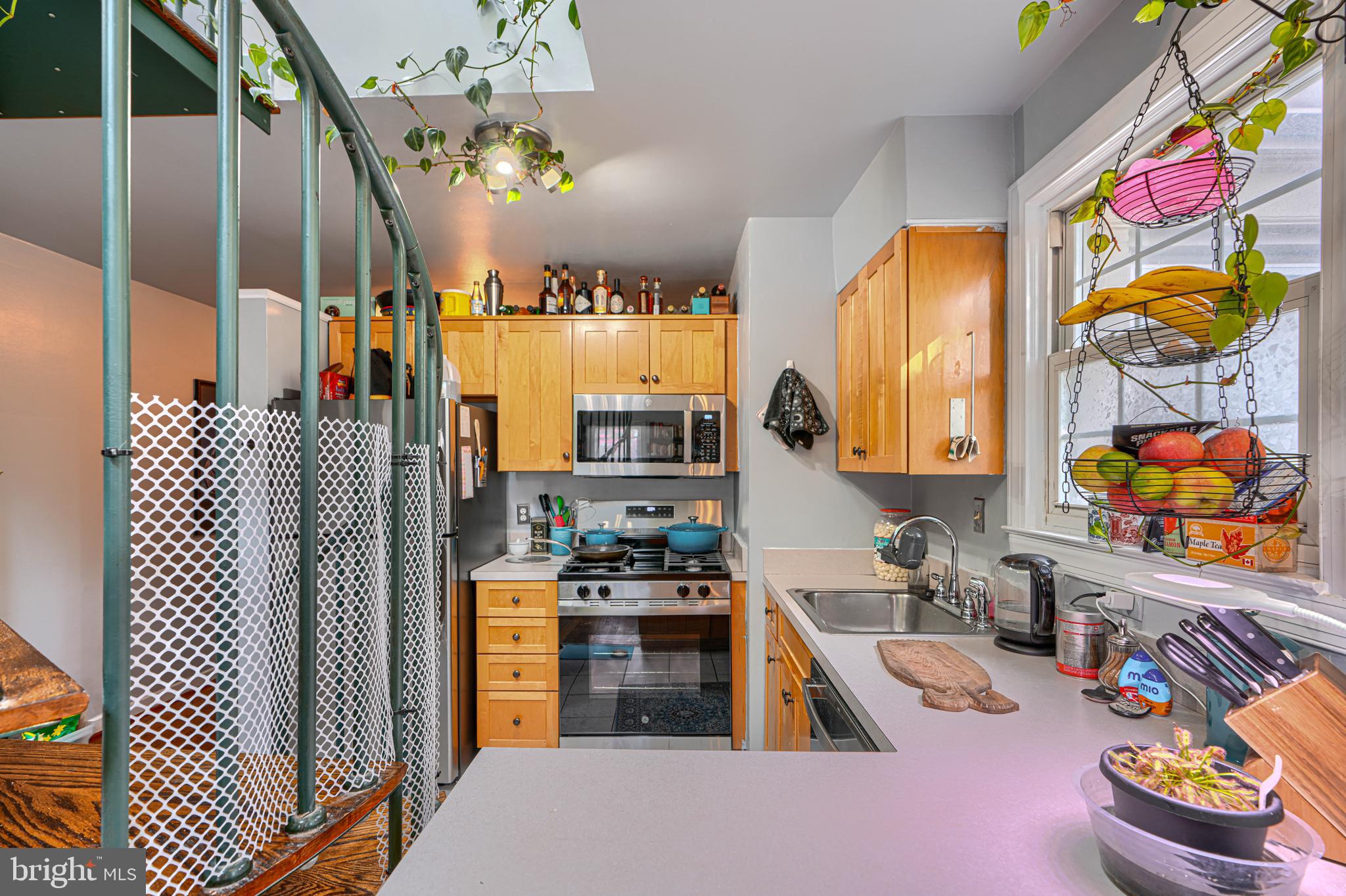 ROCK CREEK VILLAGE CONDOMINIUMS - Residential