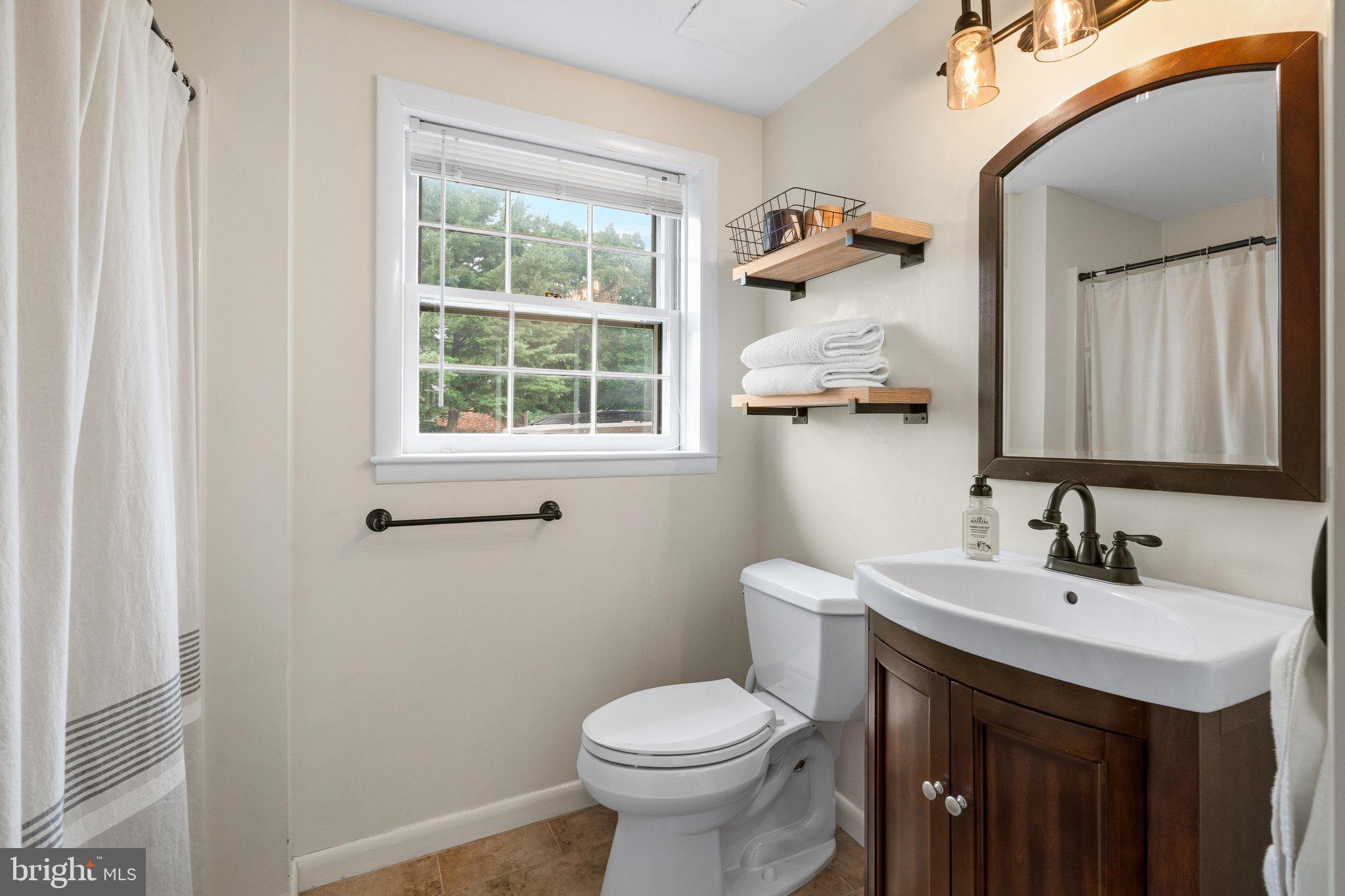 WEST HILLS - Residential