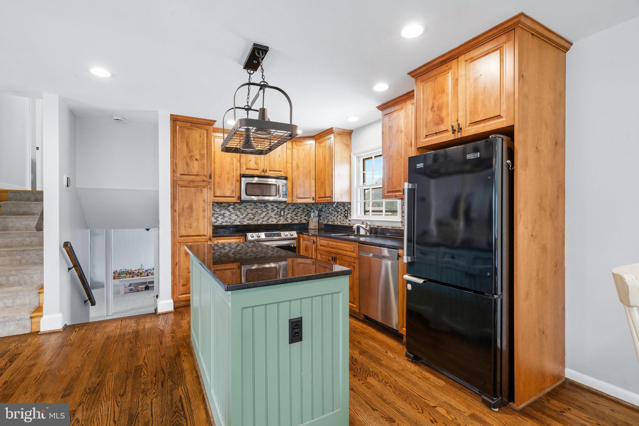 WEST HILLS - Residential
