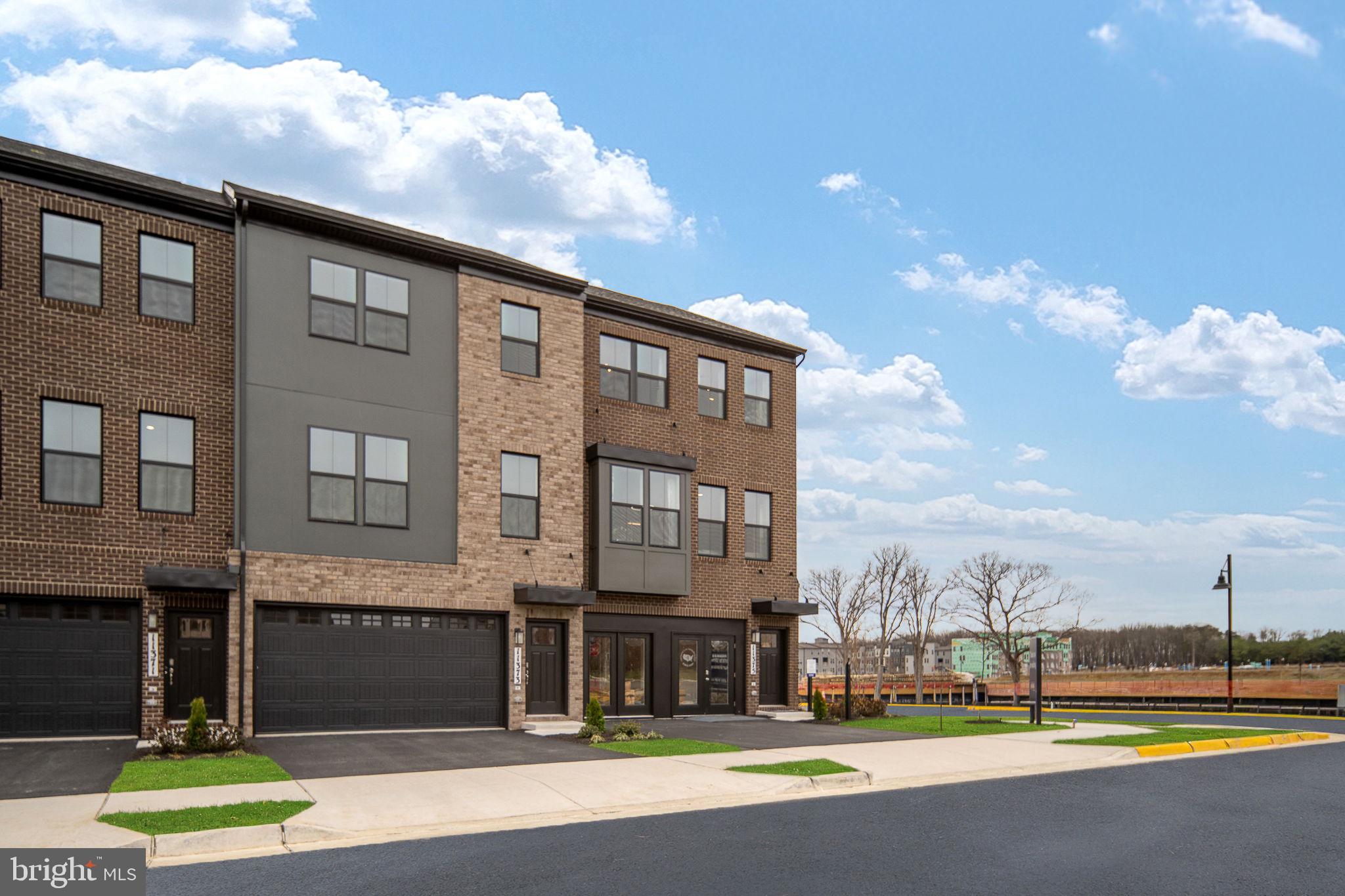 INNOVATION TOWN CENTER - Residential