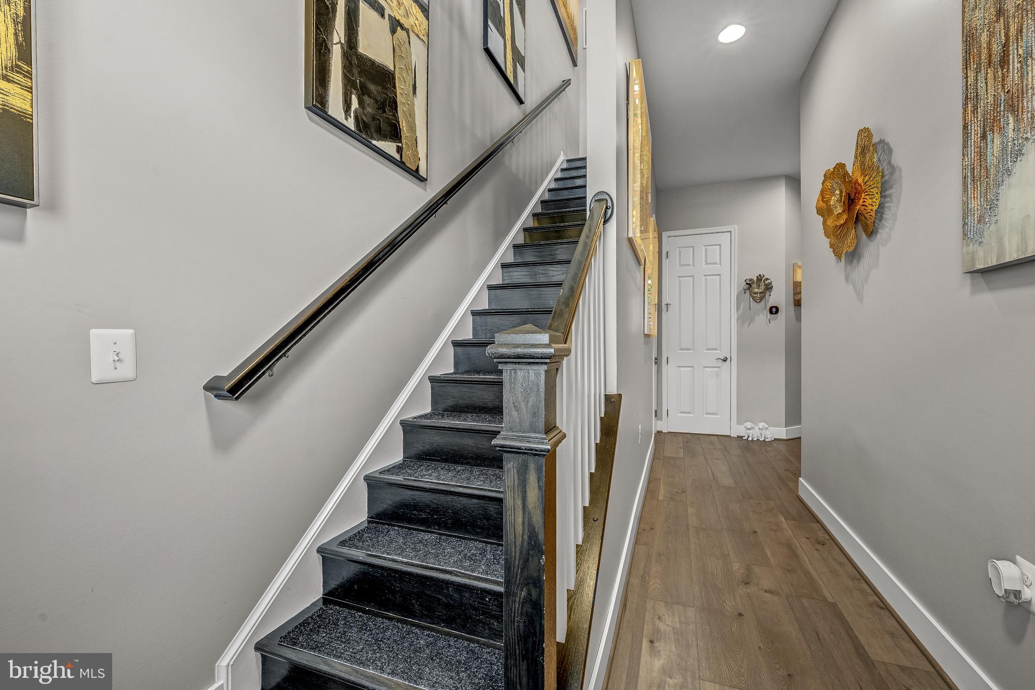 CADENCE AT LANSDOWNE - Residential