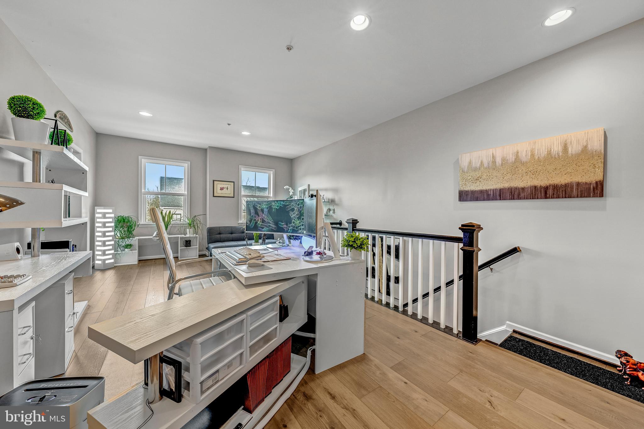 CADENCE AT LANSDOWNE - Residential