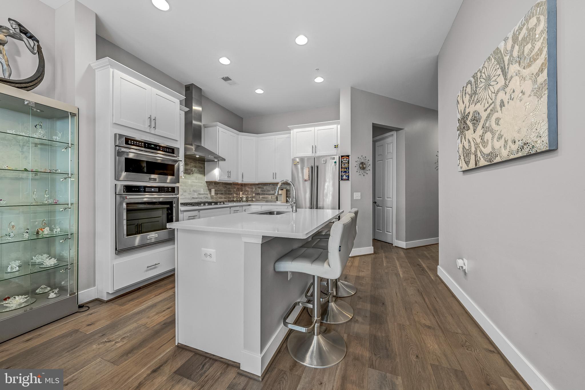 CADENCE AT LANSDOWNE - Residential