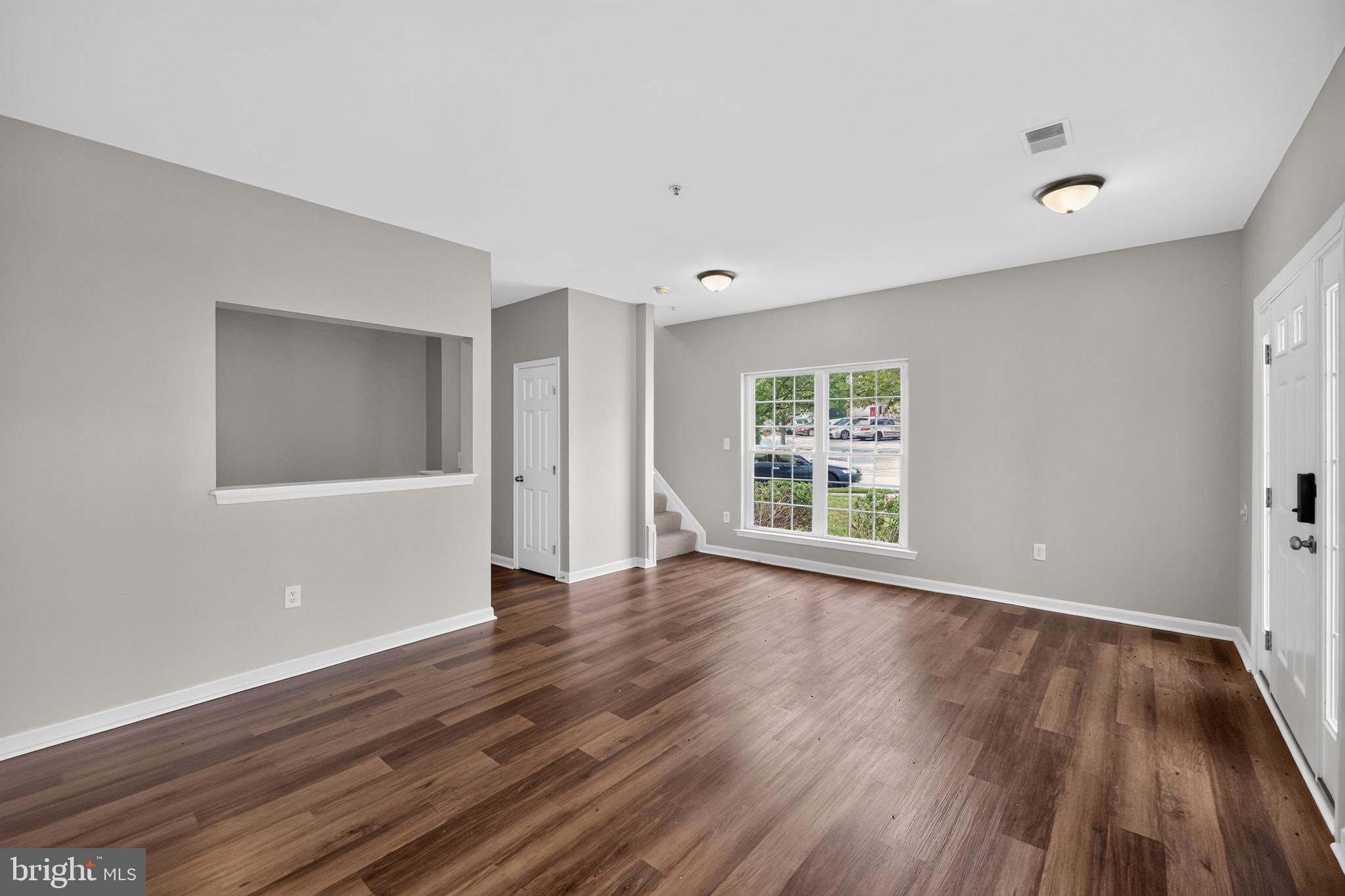 SEVEN OAKS - Residential