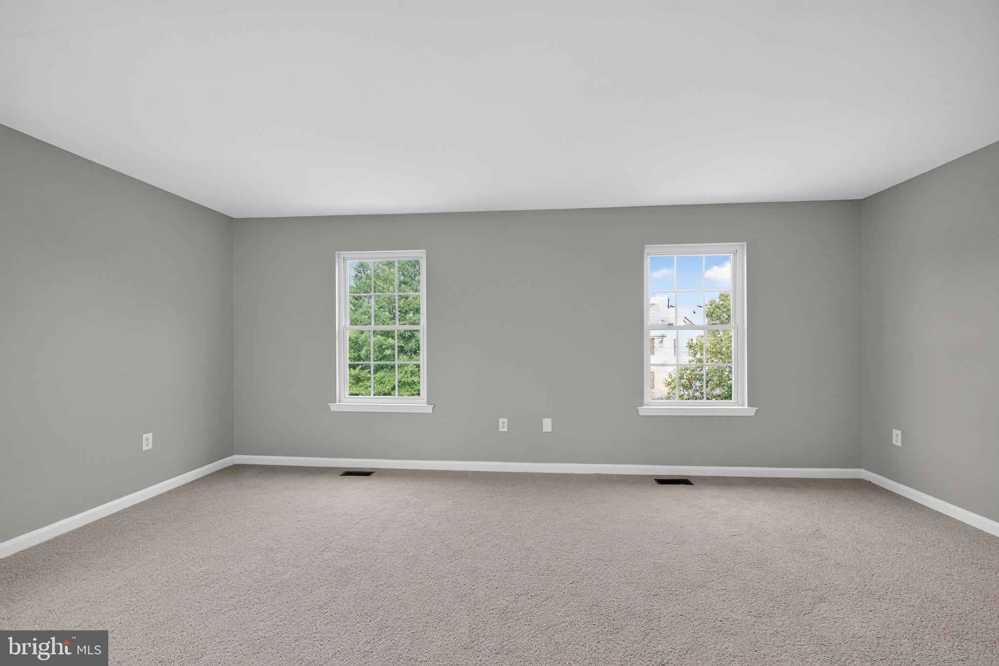 SEVEN OAKS - Residential