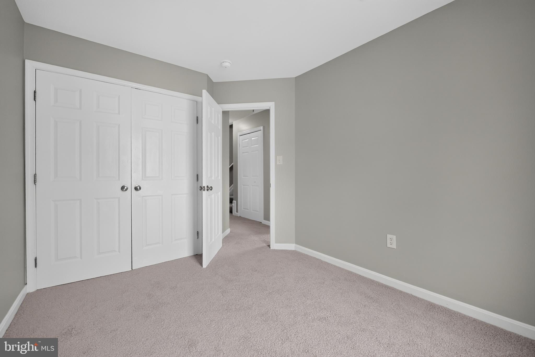 SEVEN OAKS - Residential