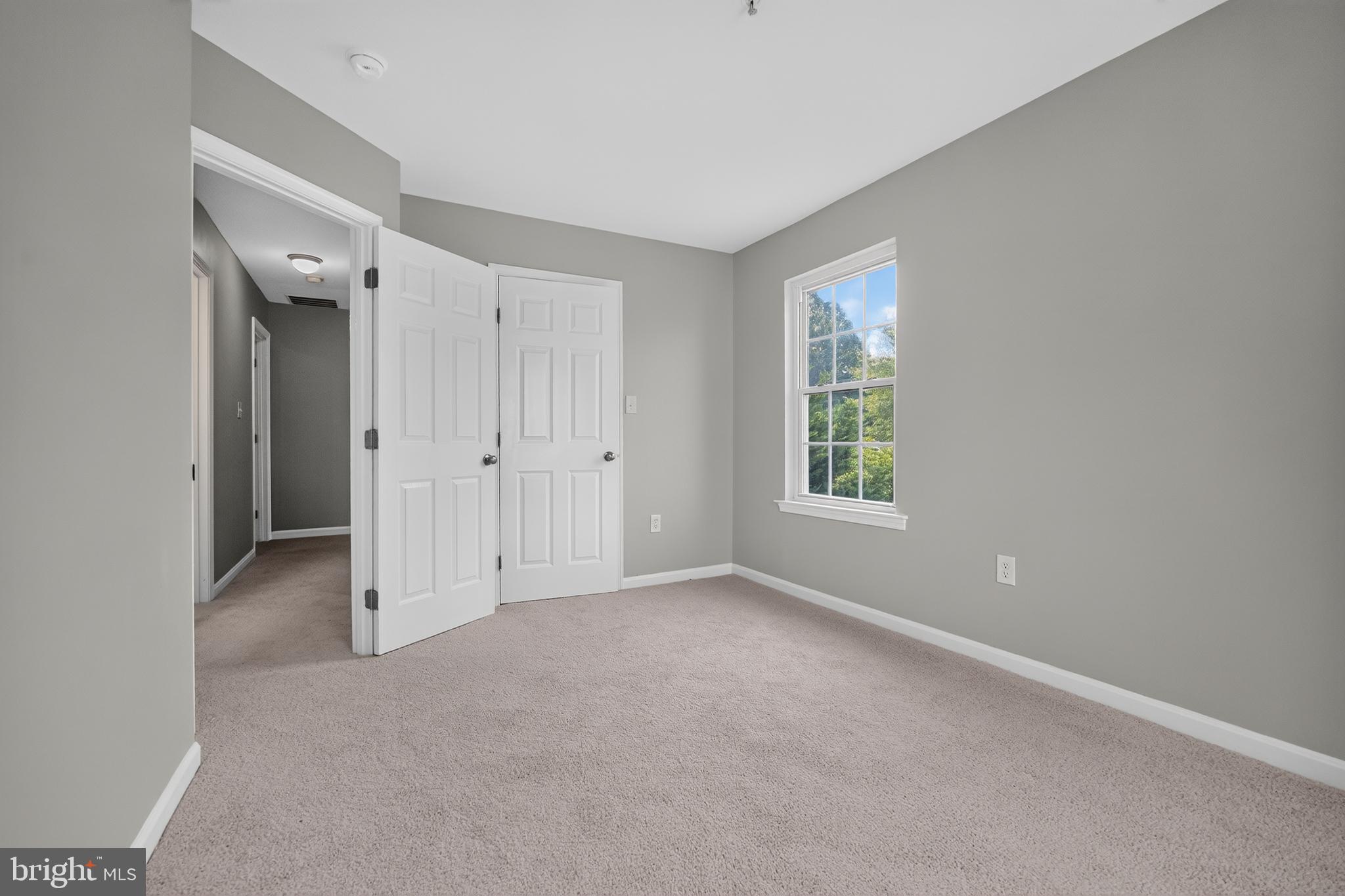 SEVEN OAKS - Residential