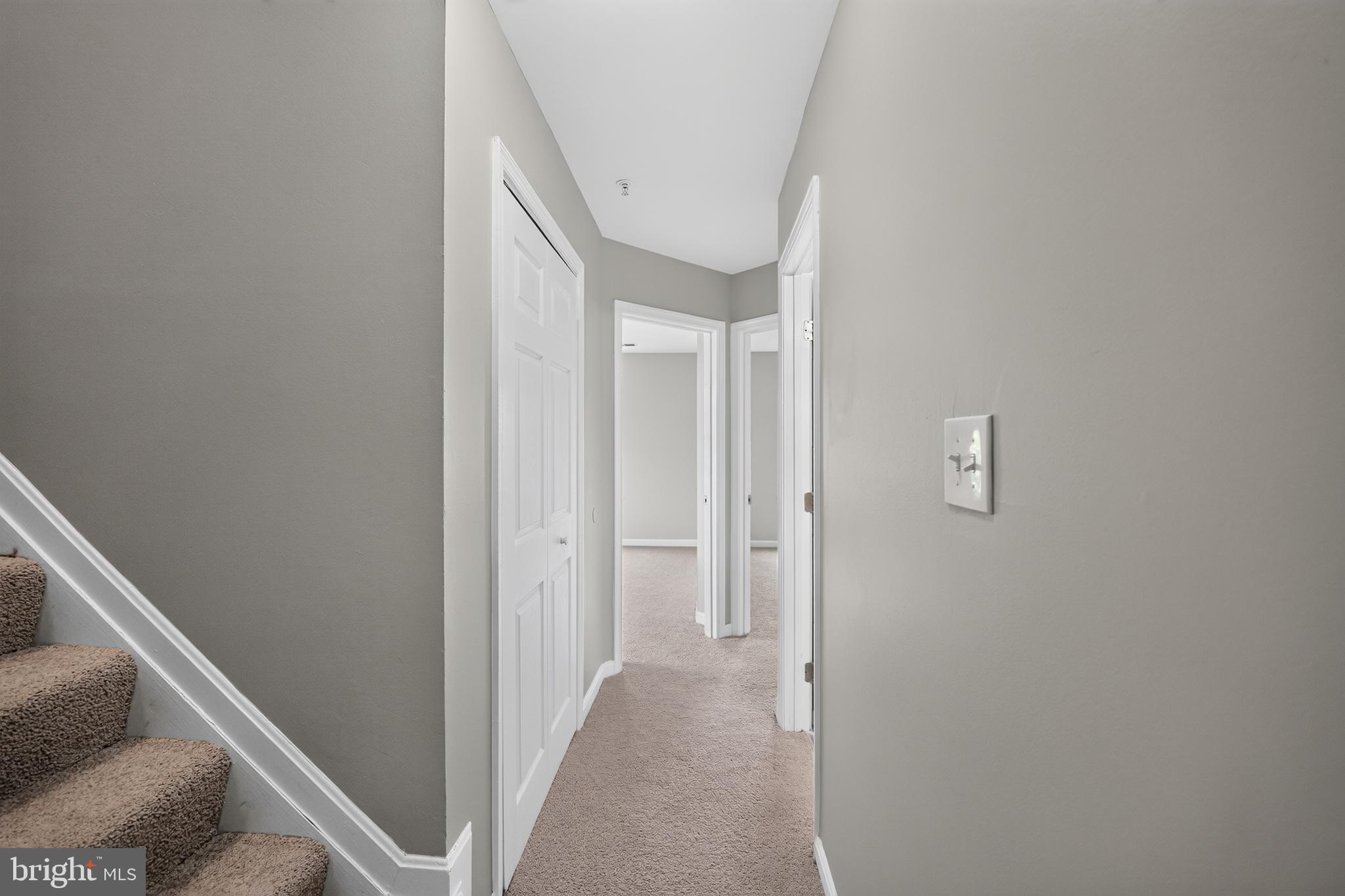 SEVEN OAKS - Residential