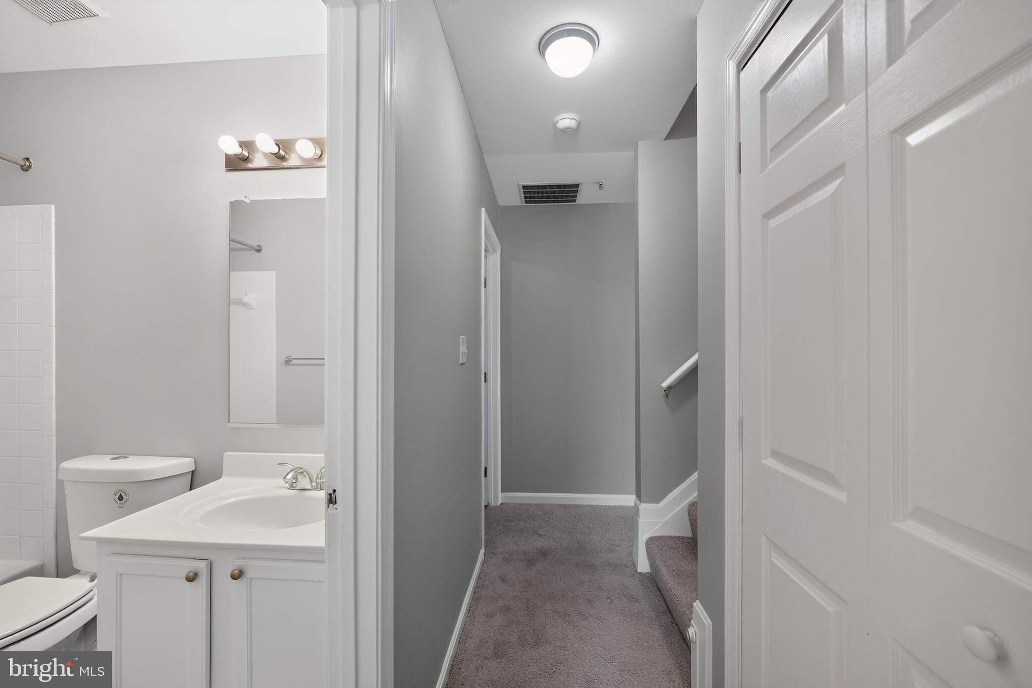 SEVEN OAKS - Residential