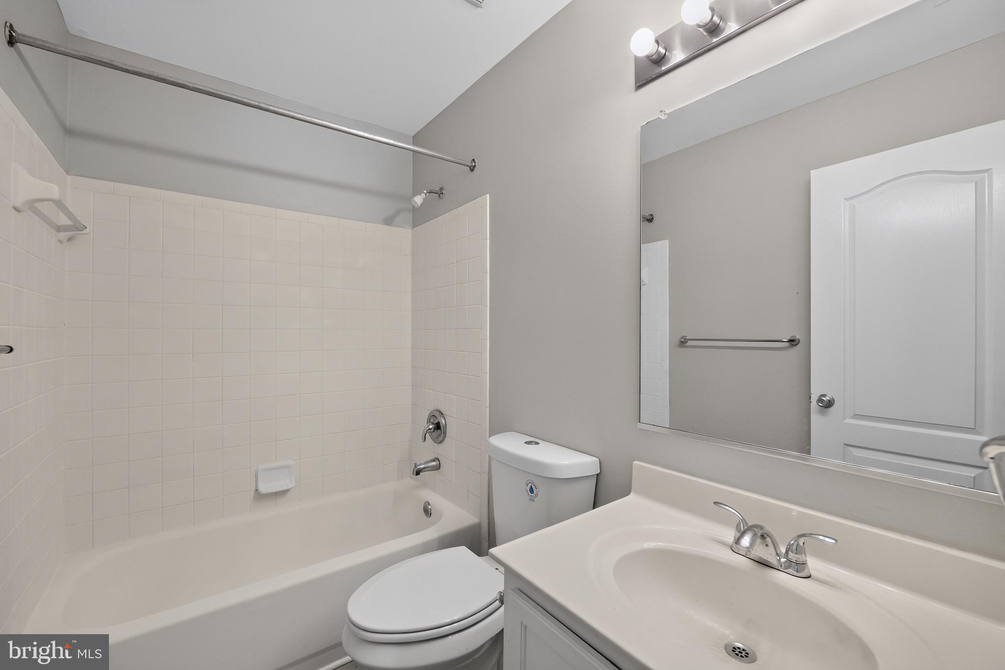 SEVEN OAKS - Residential