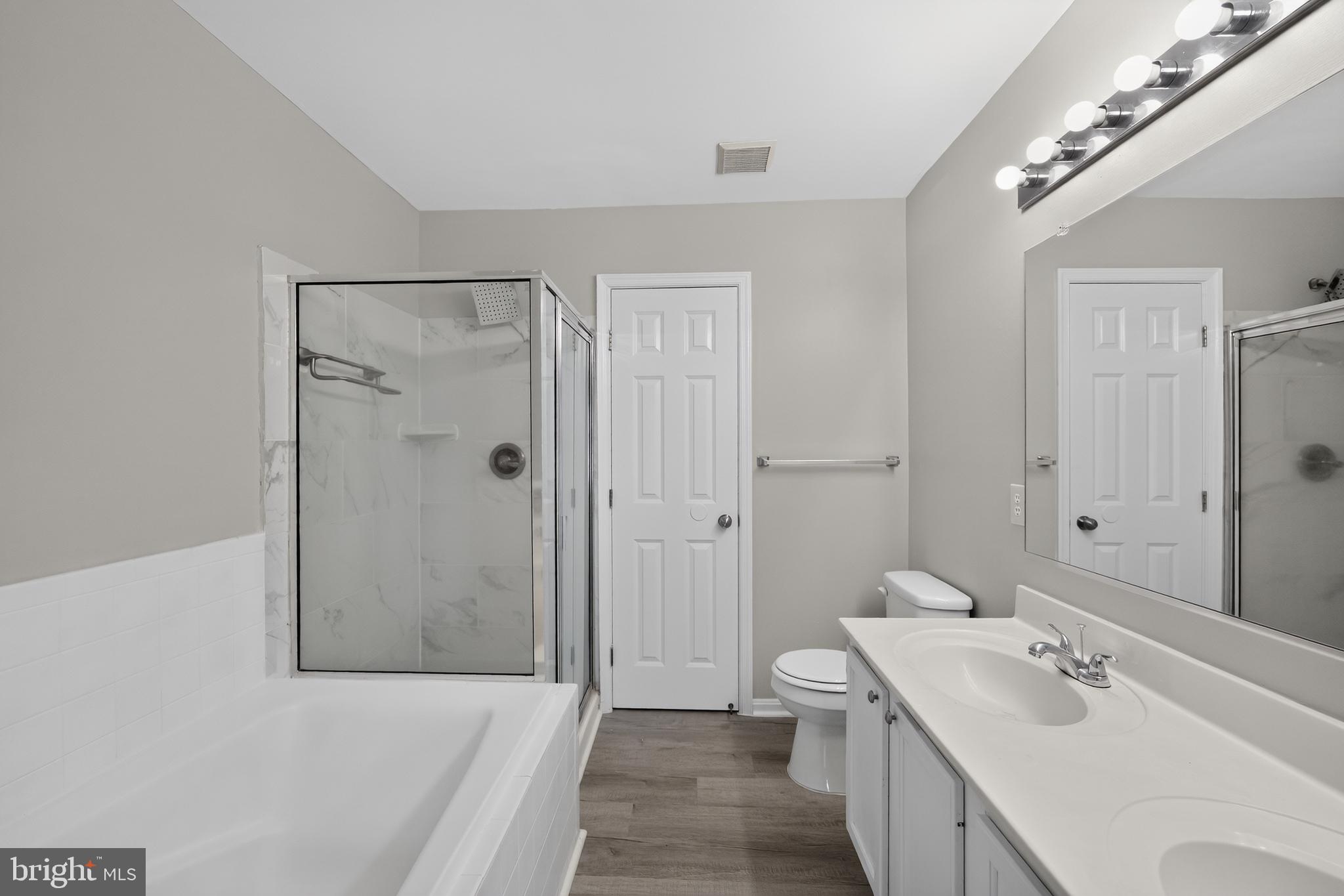 SEVEN OAKS - Residential