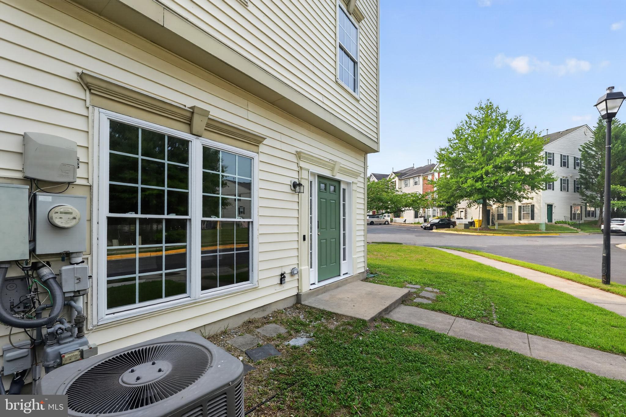 SEVEN OAKS - Residential