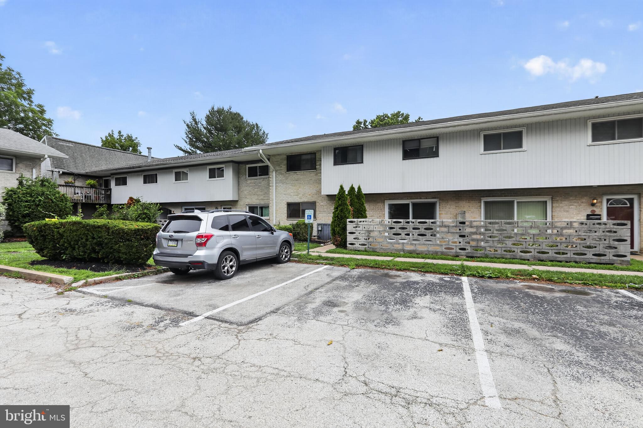 WESTTOWN MEWS - Residential