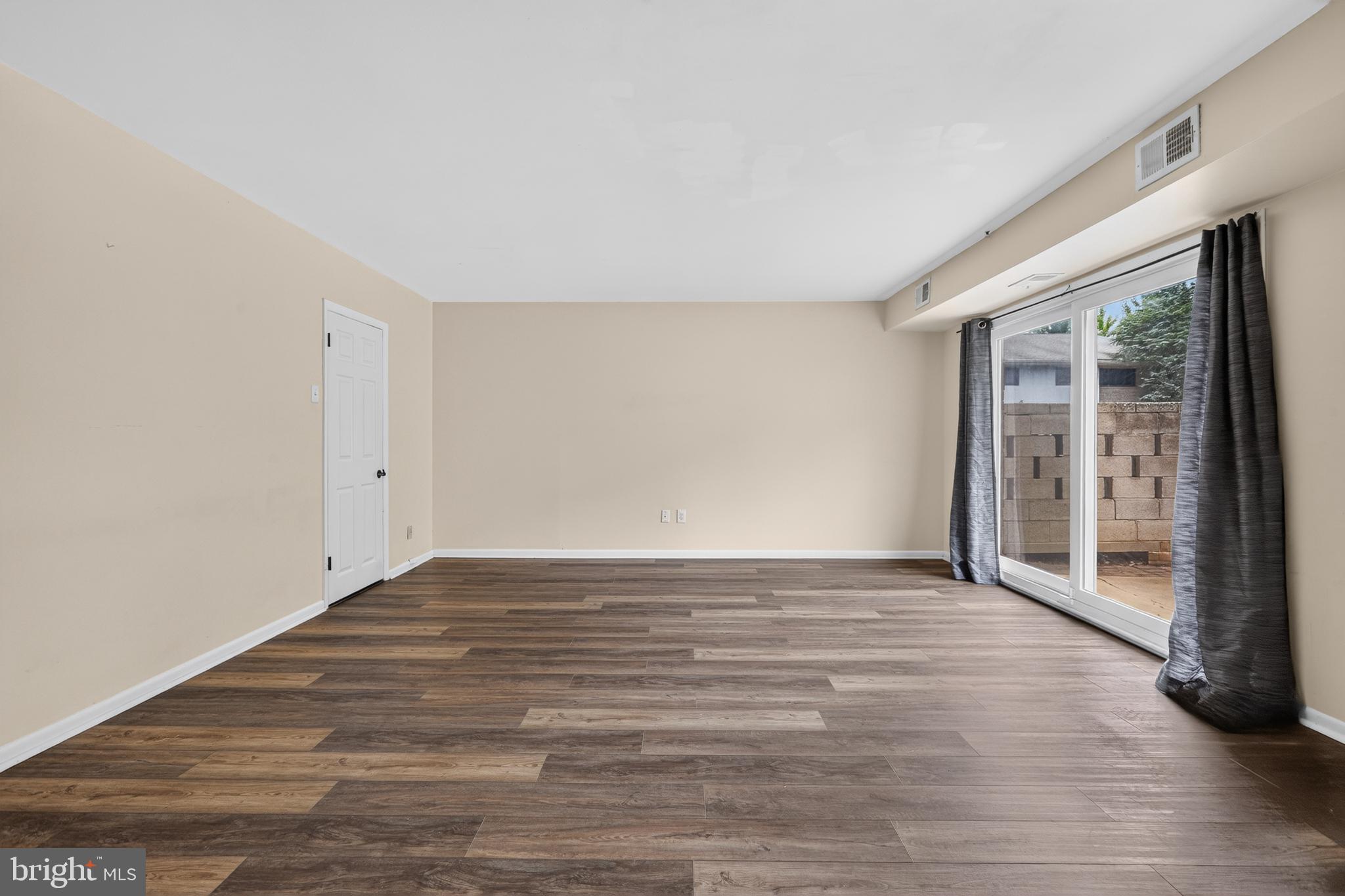 WESTTOWN MEWS - Residential