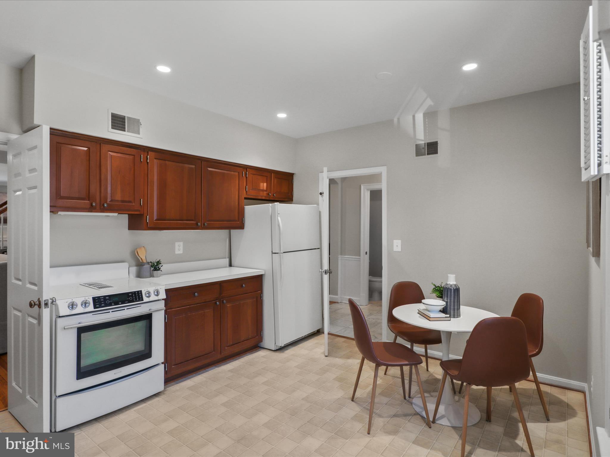 THE GLEBE - Residential