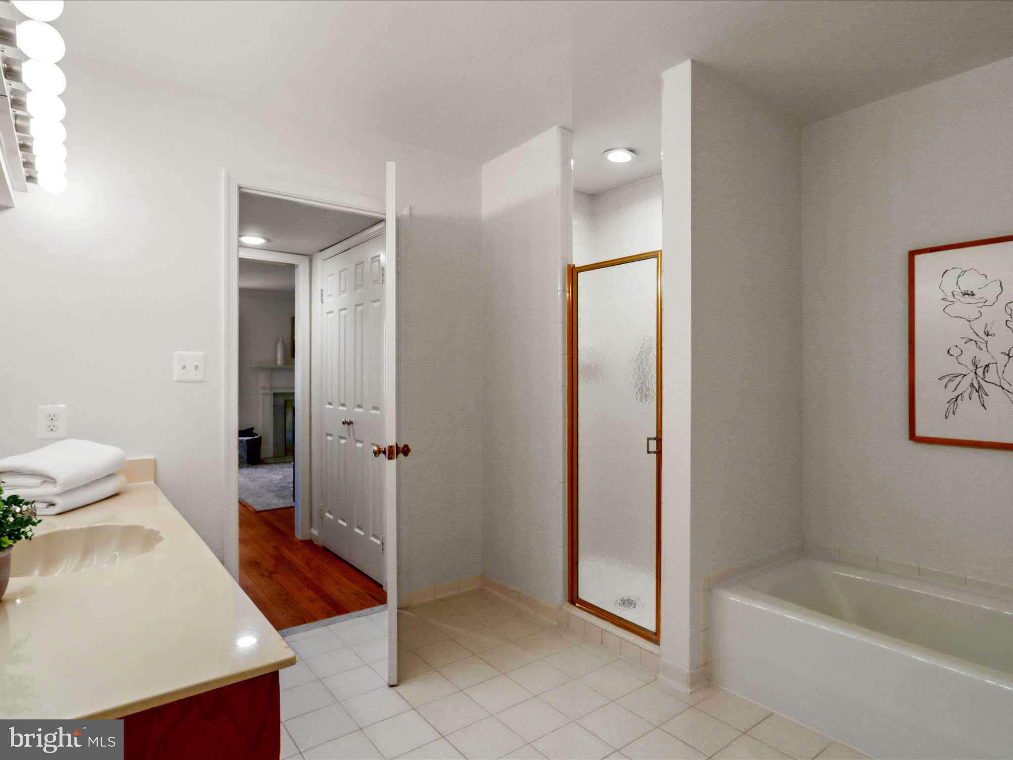 THE GLEBE - Residential