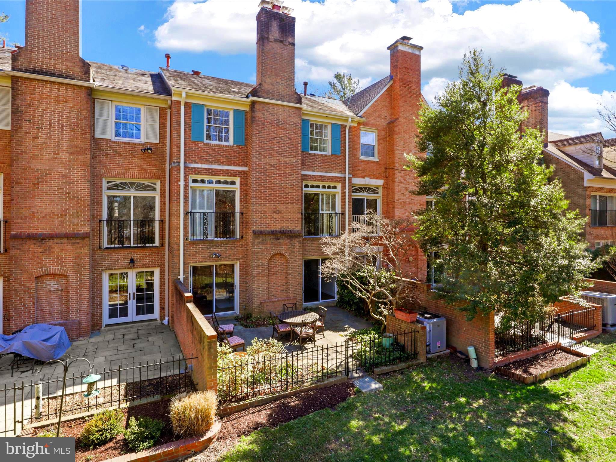 THE GLEBE - Residential