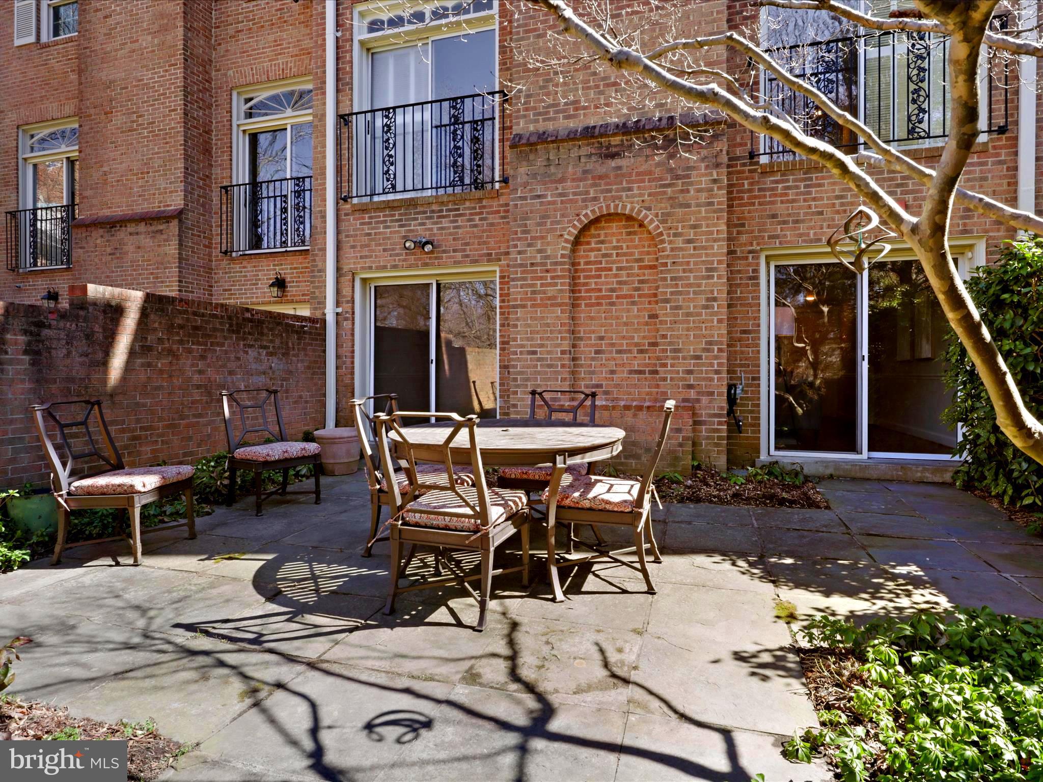 THE GLEBE - Residential