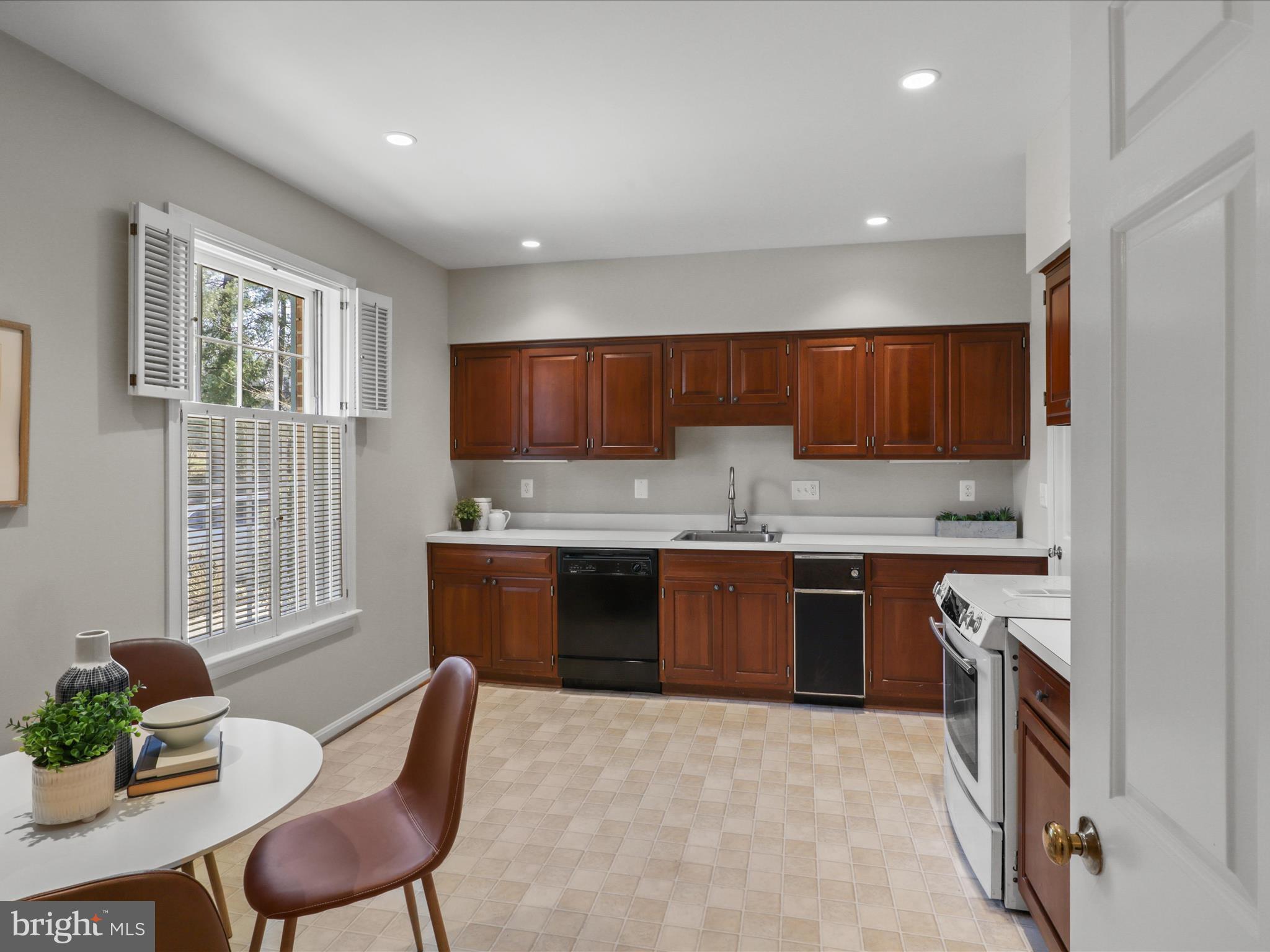 THE GLEBE - Residential
