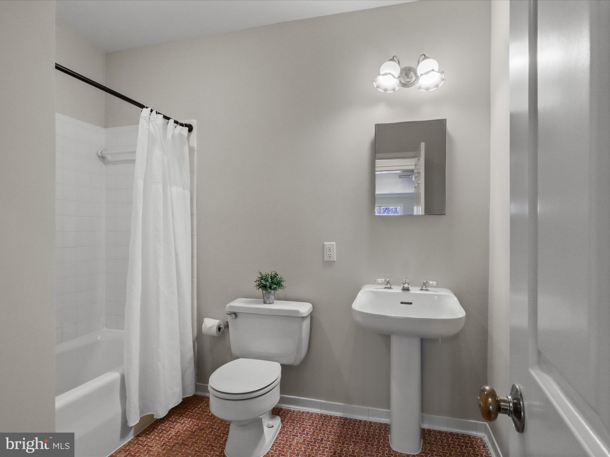 THE GLEBE - Residential
