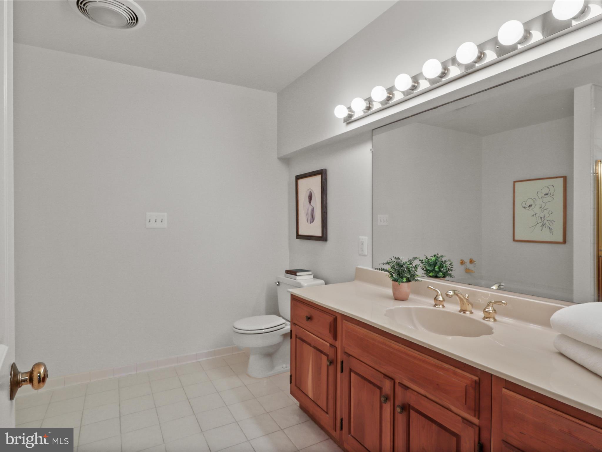 THE GLEBE - Residential